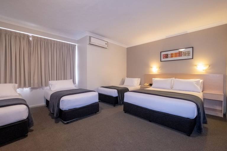 Motel  Campbelltown