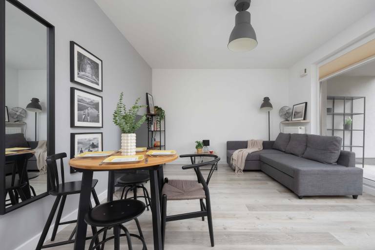 Family-friendly pleasant rental apartment with fast internet & garden | Pet-friendly — photo 3