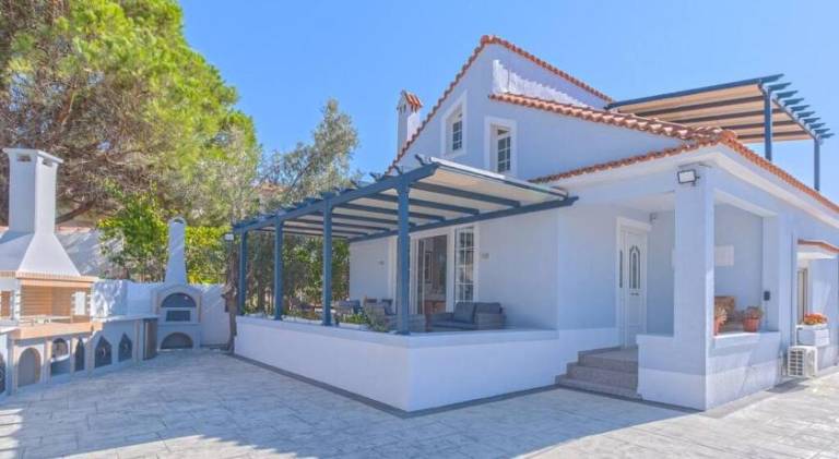 Lefkathia Beach Villa - Gated Beach-Front Private Villa at Lefkathia Beach, Chios! in Chios