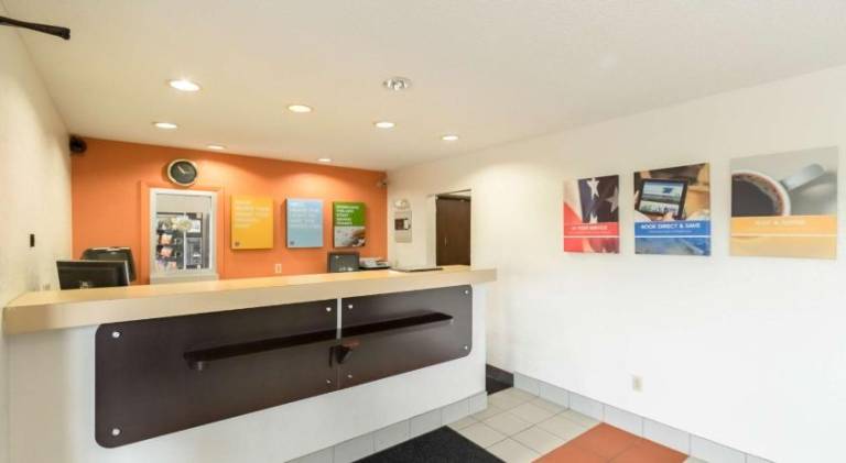 Motel 6 Crawfordsville, IN — photo 2