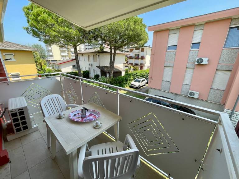 Apartment with 3 rooms for 6 persons in Caorle