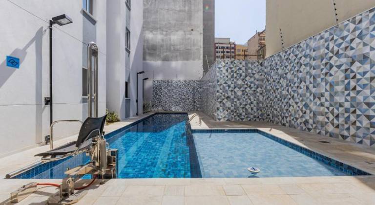 Pleasant apartment with pool | Next to Municipal Market | Pet-friendly — photo 3