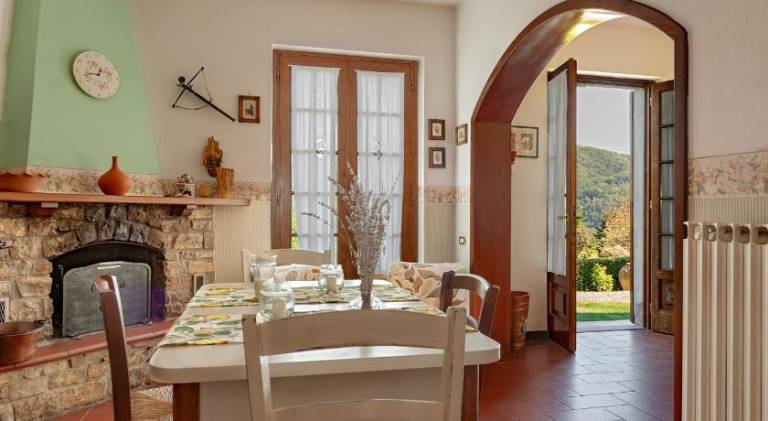 Villa with grill, pool & yard — photo 3