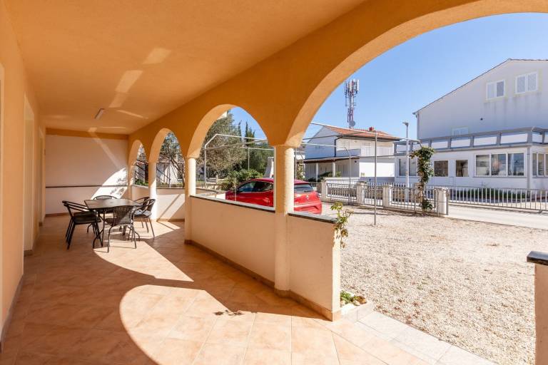 Apartament Vir