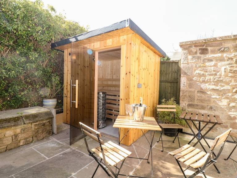 Cabin  Crich