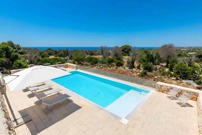 Wundersch&ouml;nes Anwesen mit Pool Meerblick Garten