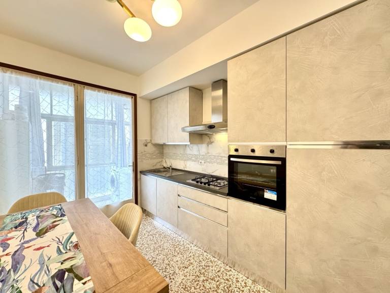 Apartment with 2 rooms for 6 persons — photo 2