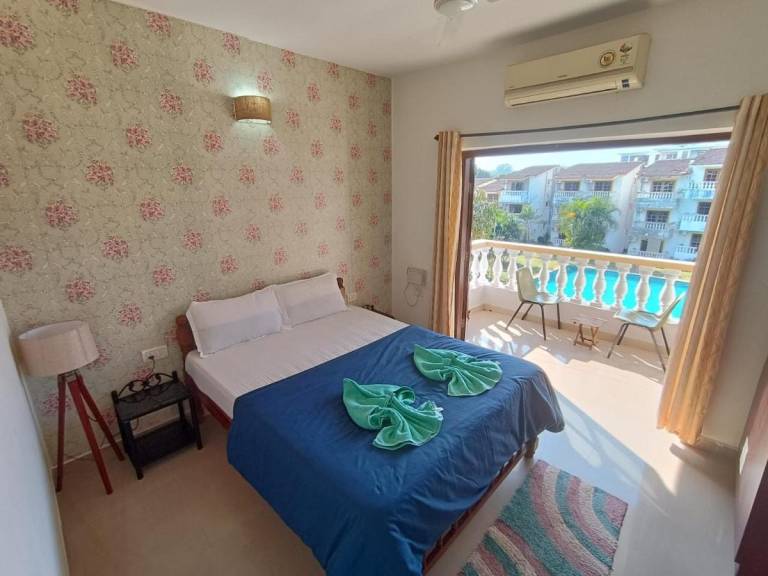 Apartment with pool in Calangute