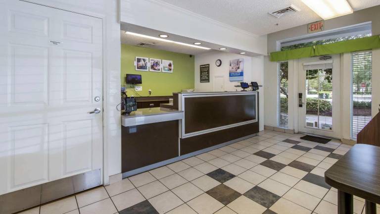Studio 6 Extended Stay - Coral Springs, FL - Fort Lauderdale — photo 5