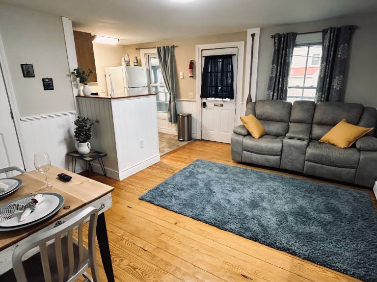 Condo Laconia