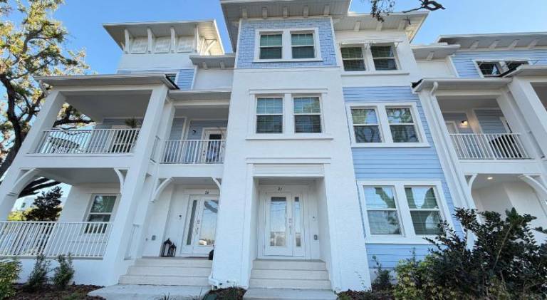 2410 m&sup2; Ferienhaus