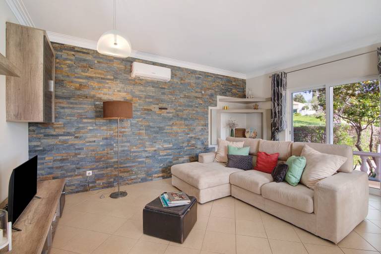 Holiday Home 'Casa Das Buganvilias' with Mountain View, Private Terrace and Wi-Fi — photo 4