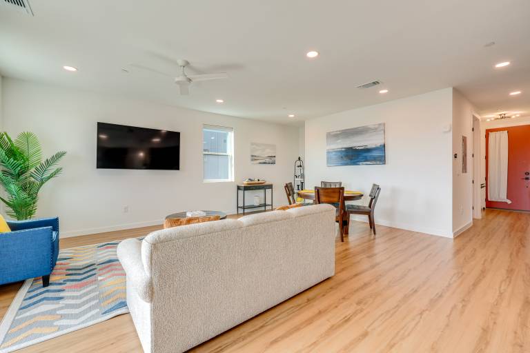 5 Mi to Dtwn: Modern Condo in New Braunfels! — photo 4