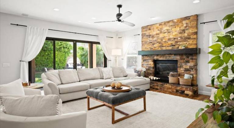 Ample vacation home with jacuzzi & pool | Pet-friendly — photo 4