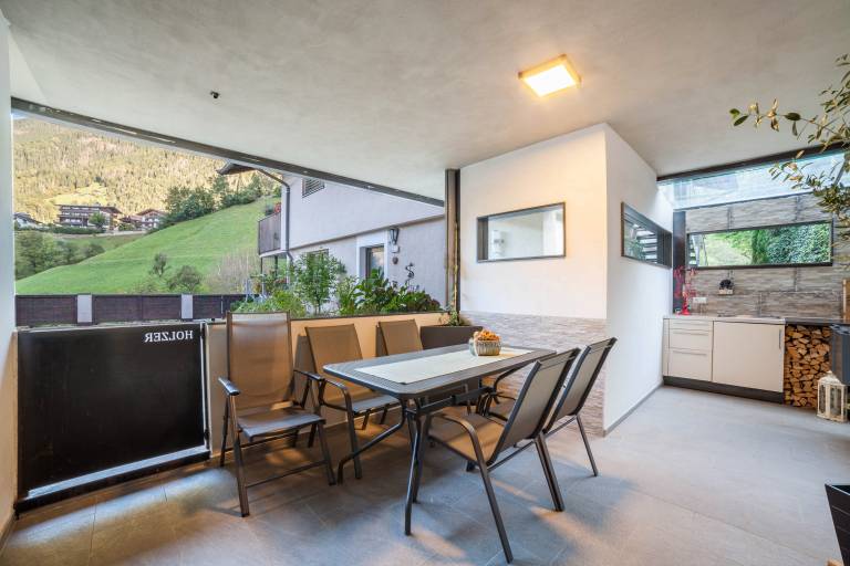 Apartment 'Holzer's' with Mountain View, Private Terrace and Wi-Fi — photo 4