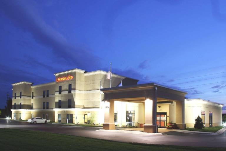 Hampton Inn Fairmont in Fairmont, MN