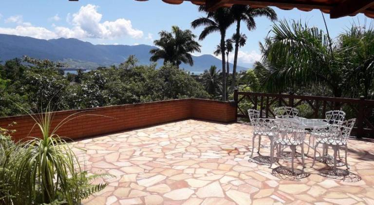 Chalet with pool, terrace & garden | Pets allowed — photo 3
