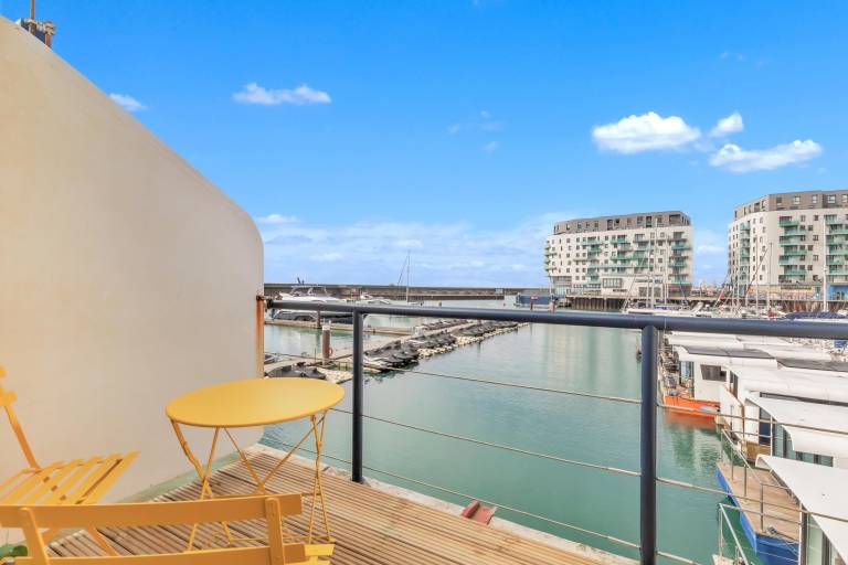 Apartment Brighton Marina