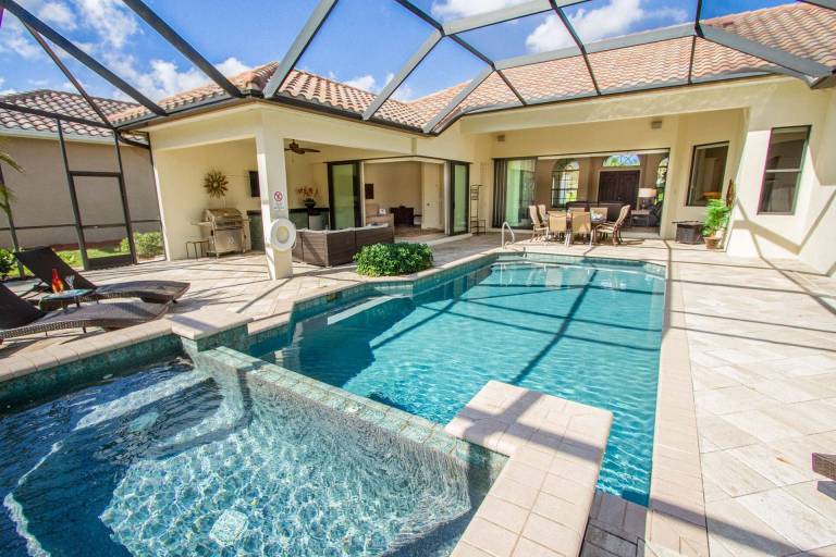 House Naples