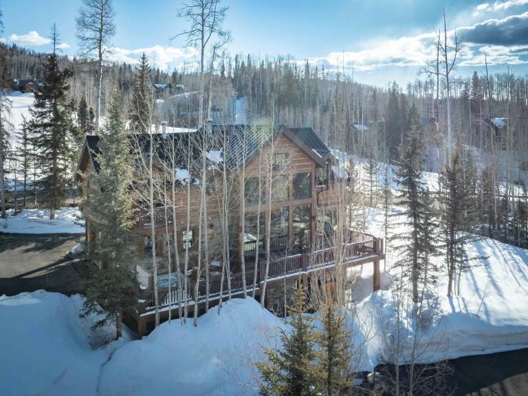 Cabin Mountain Village