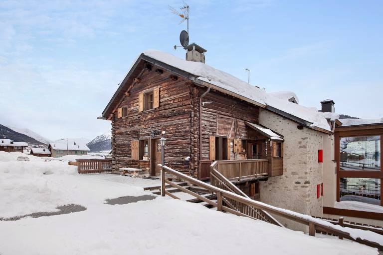 Holiday apartment with BBQ & garden | Mountain view in Livigno