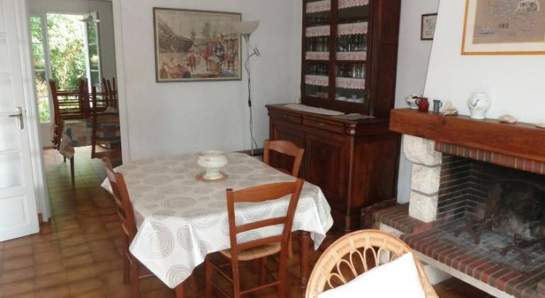 Fully equipped vacation home with terrace, garden & barbeque | Beach nearby | Dogs allowed — photo 5