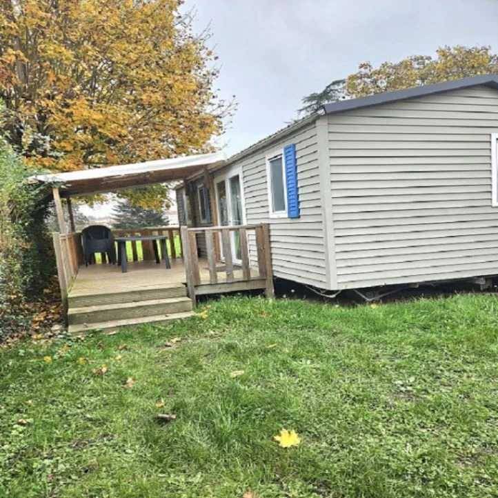Camping-Unterkunft Charlieu