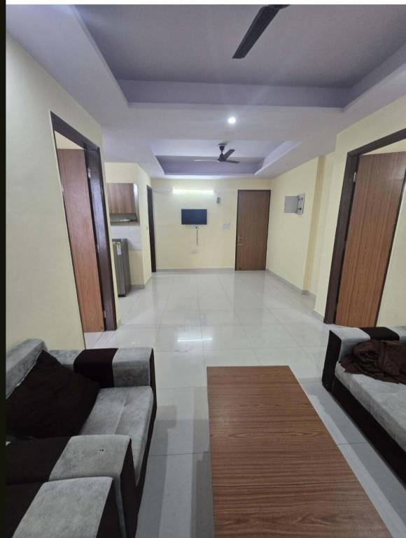 House with 1 room for 4 persons in Gurugram