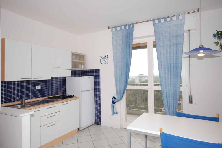 Holiday apartment with yard — photo 2