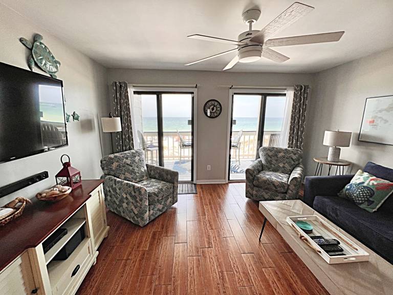 Condo with pool | Beach view — photo 2