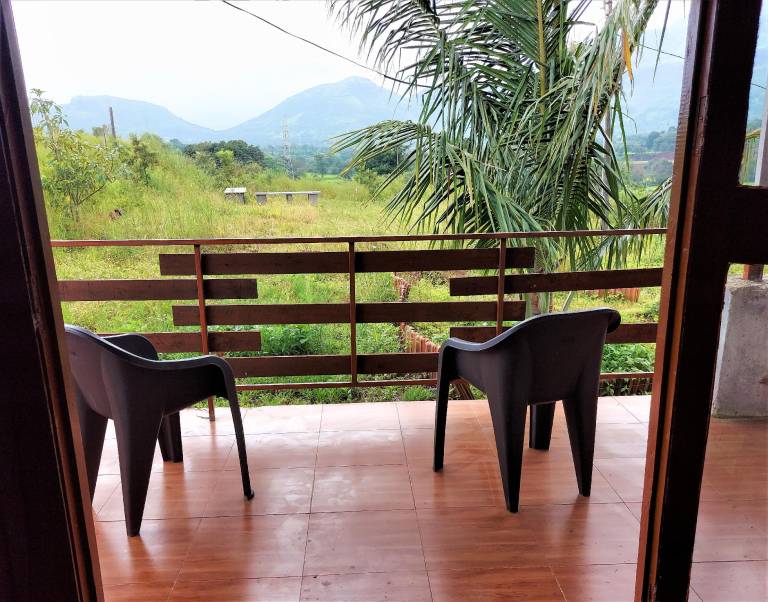 Vacation home with yard & barbeque | Perfect for remote work | Dogs allowed — photo 3