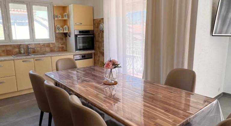 Apartment with barbecue, patio & garden | Pet-friendly — photo 2
