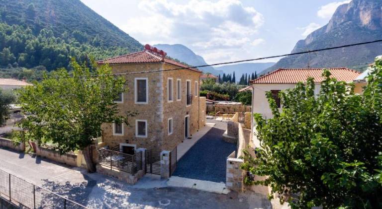 Indigo Leonidion in South Kynouria