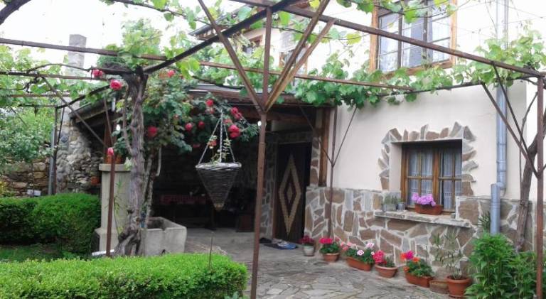 House with 3 rooms for 12 persons in Kazan