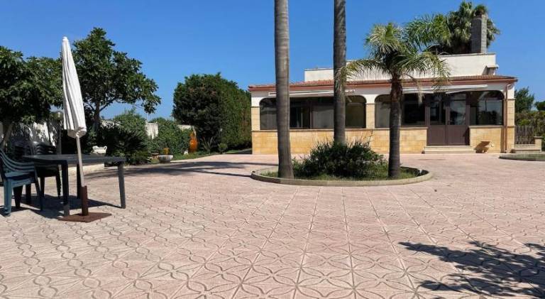 Wonderful villa with pool & yard | Dogs allowed — photo 3