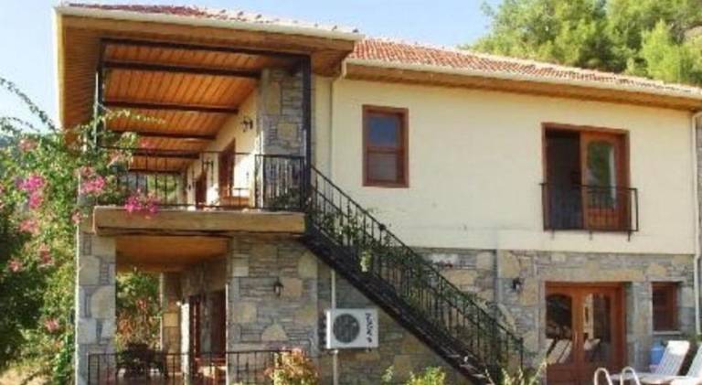 Villa with pool in Cesme