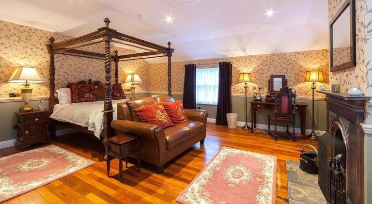 The George Hotel — photo 2
