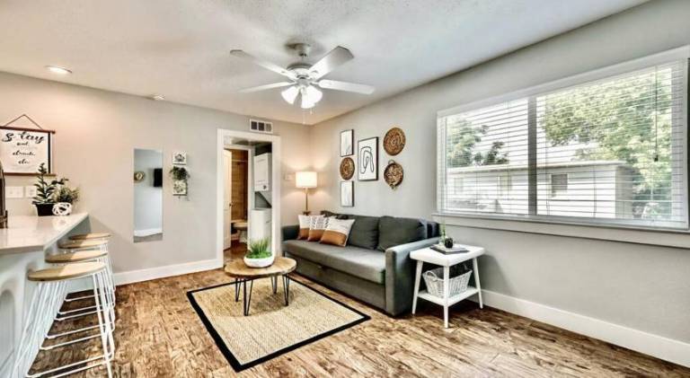 Rental apartment with 1 room for 4 persons in Dallas, TX