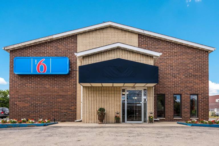 Motel 6 Madison, WI - East in Madison, MI