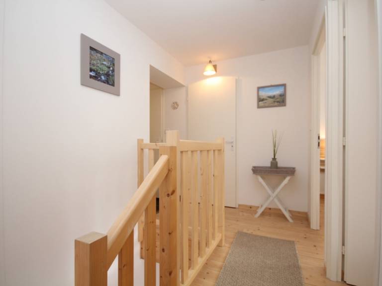 Apartment with 2 rooms for 6 persons — photo 4