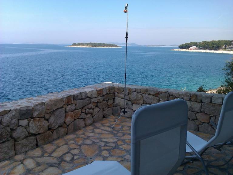 Pleasant apartment with terrace | Sea view | Close to the beach | Pets are welcome in Makarska
