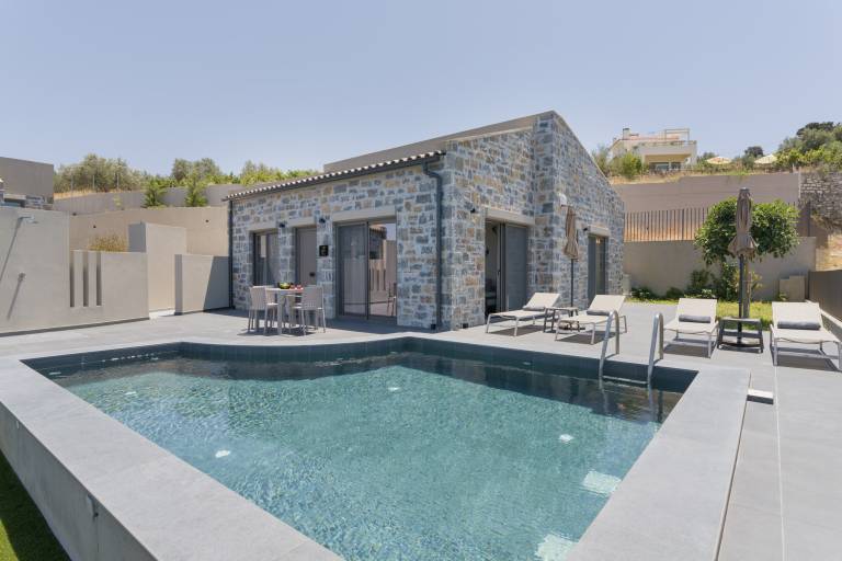 Villa with private pool & BBQ in Rethymno