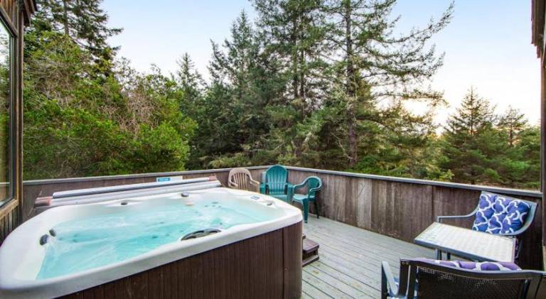 House with pool & jacuzzi — photo 5