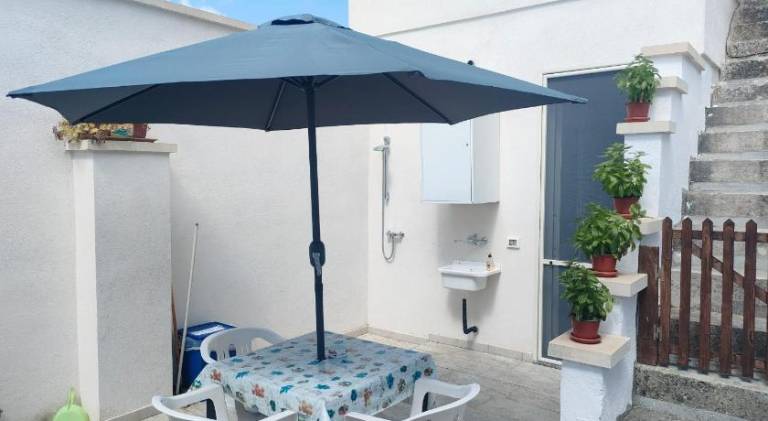 House with 1 room for 3 persons in Giurdignano