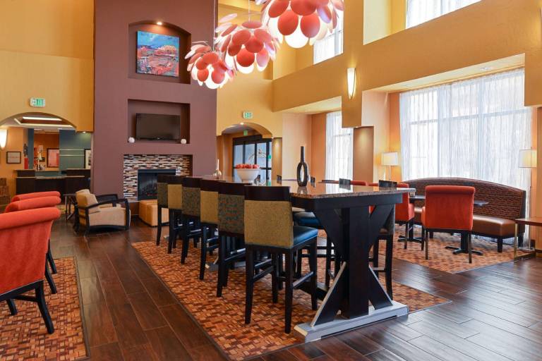 Hampton Inn & Suites Albuquerque-Coors Road — photo 3