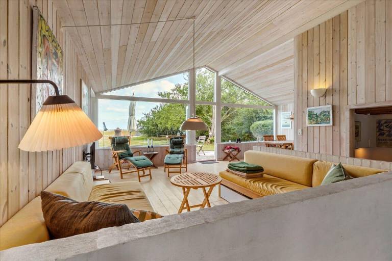 Fully equipped pleasant vacation home with patio, sauna & barbecue | Sea view | Beach nearby | Pet-friendly — photo 3