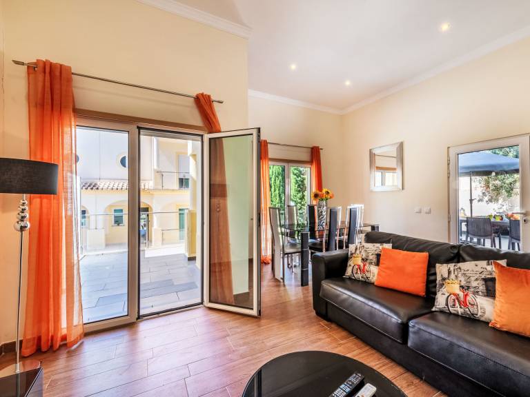 Child-friendly beautiful house with terrace, pool & BBQ | Perfect for remote work | Dogs allowed — photo 3