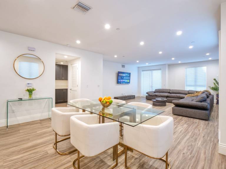 Condo Beverly Hills