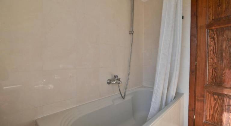 Holiday apartment with 2 rooms for 4 persons — photo 5