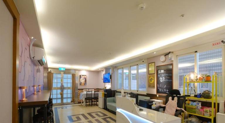 85 Asia Hotel — photo 4